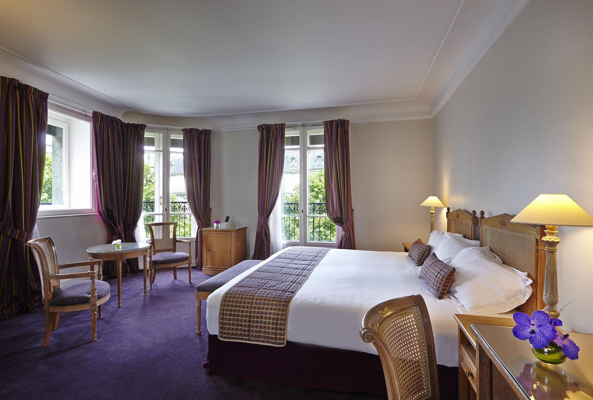Royal Hotel Paris Champs Elysees Εξωτερικό φωτογραφία