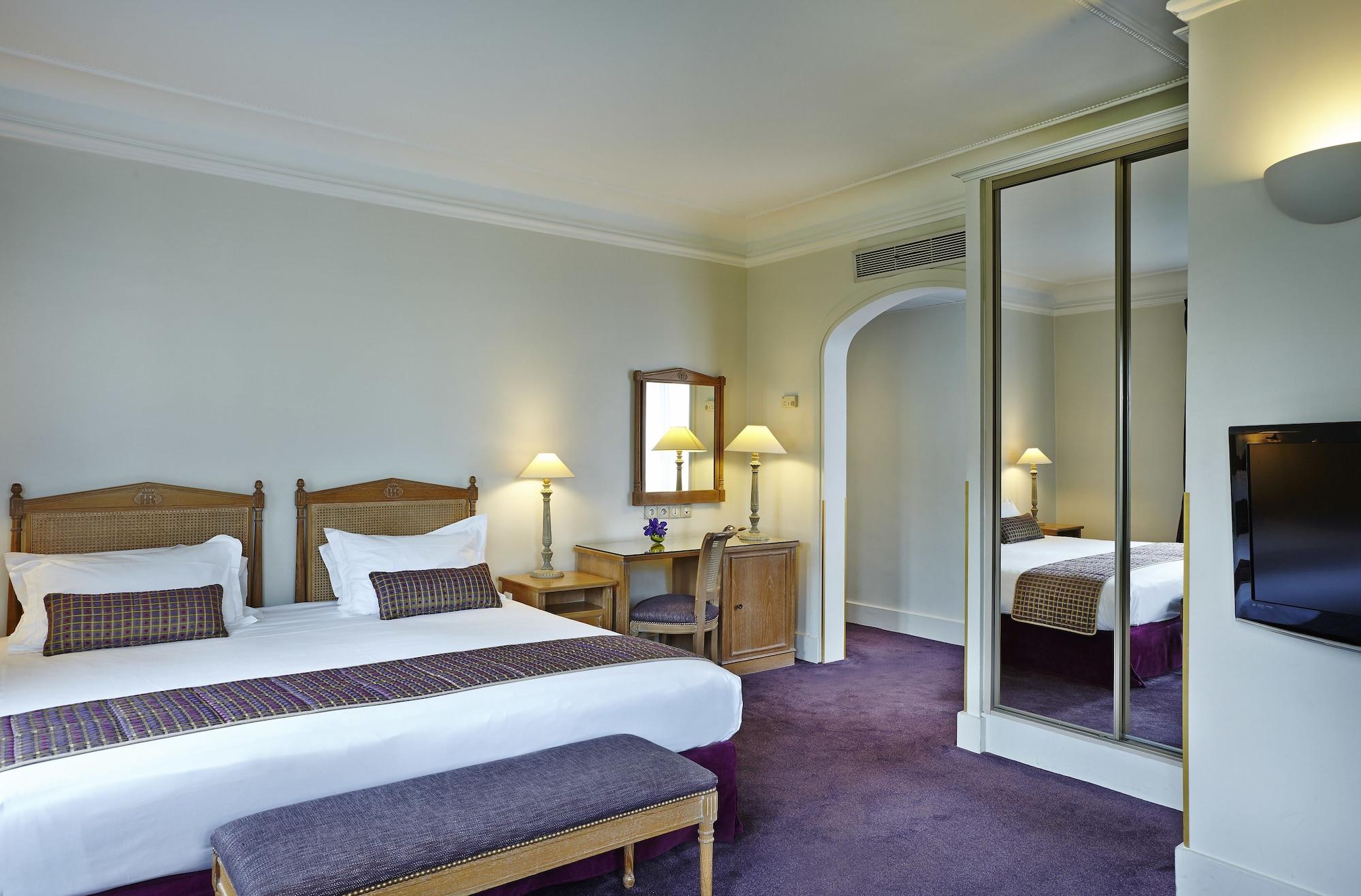 Royal Hotel Paris Champs Elysees Εξωτερικό φωτογραφία