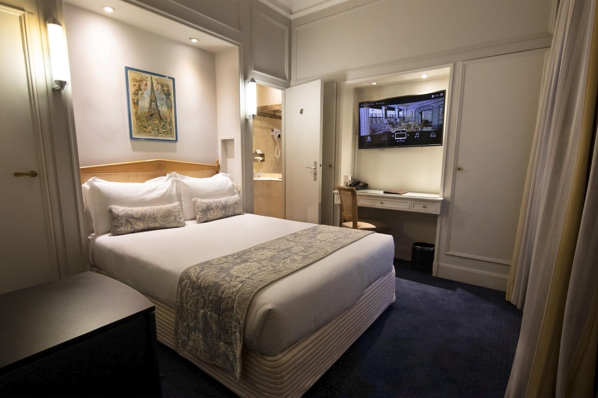 Royal Hotel Paris Champs Elysees Εξωτερικό φωτογραφία