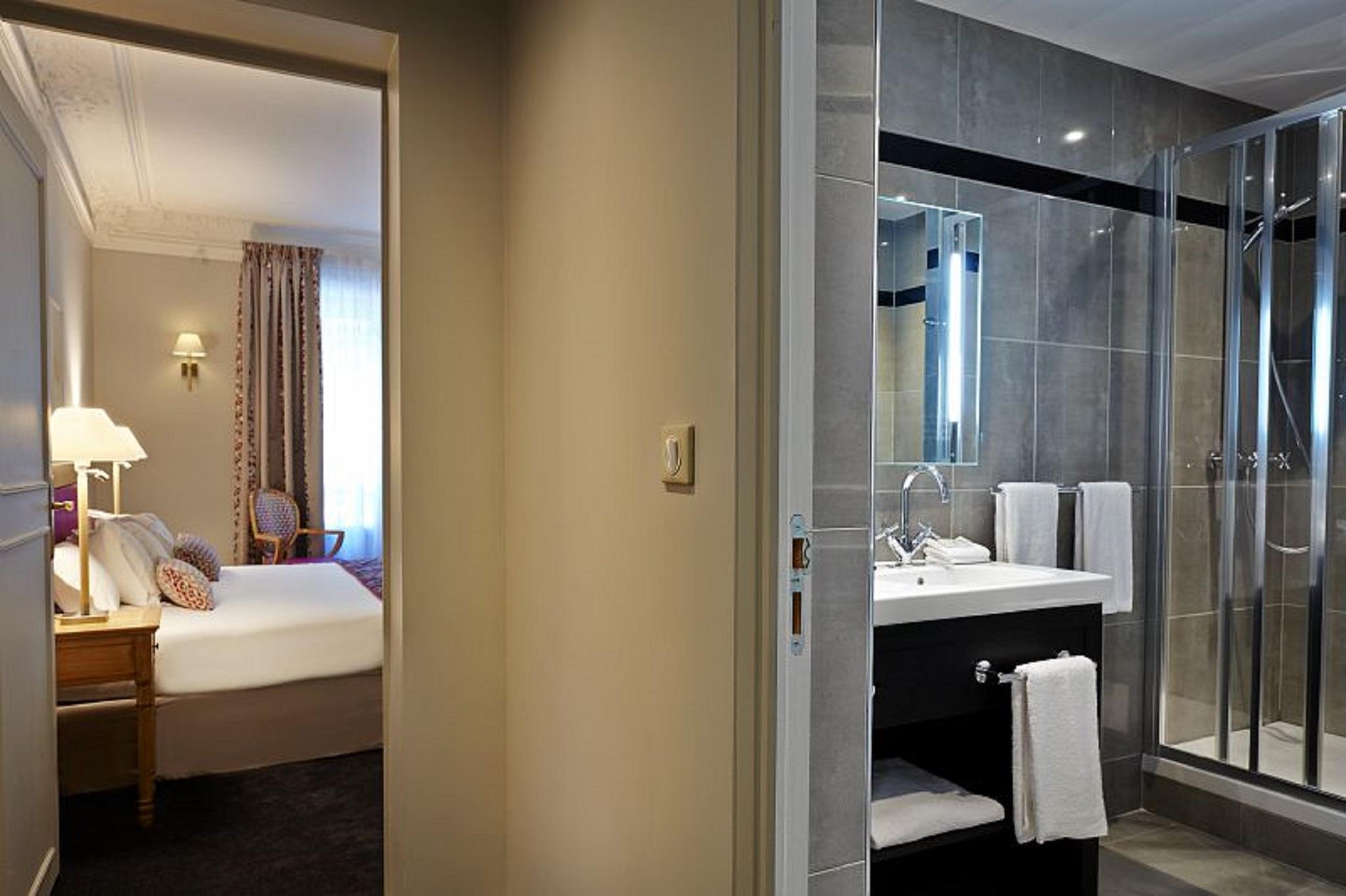 Royal Hotel Paris Champs Elysees Εξωτερικό φωτογραφία
