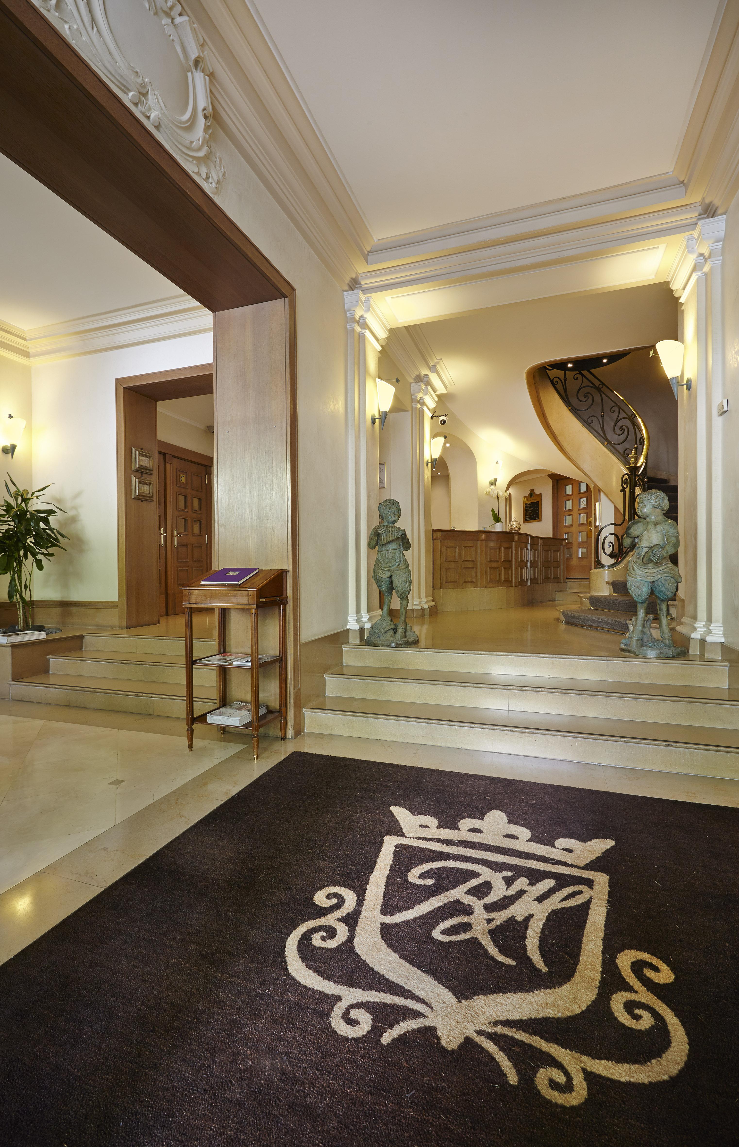 Royal Hotel Paris Champs Elysees Εξωτερικό φωτογραφία