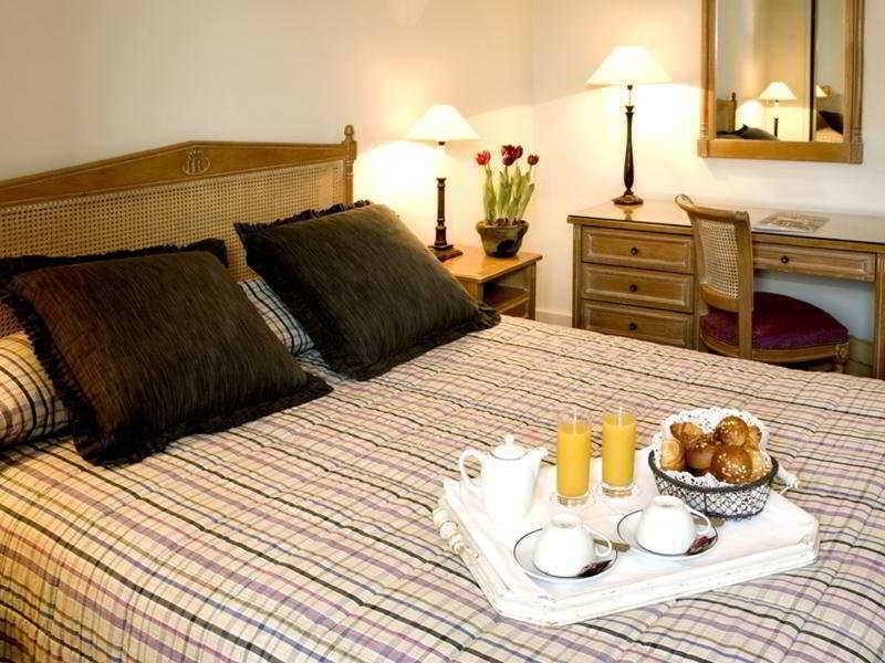 Royal Hotel Paris Champs Elysees Εξωτερικό φωτογραφία