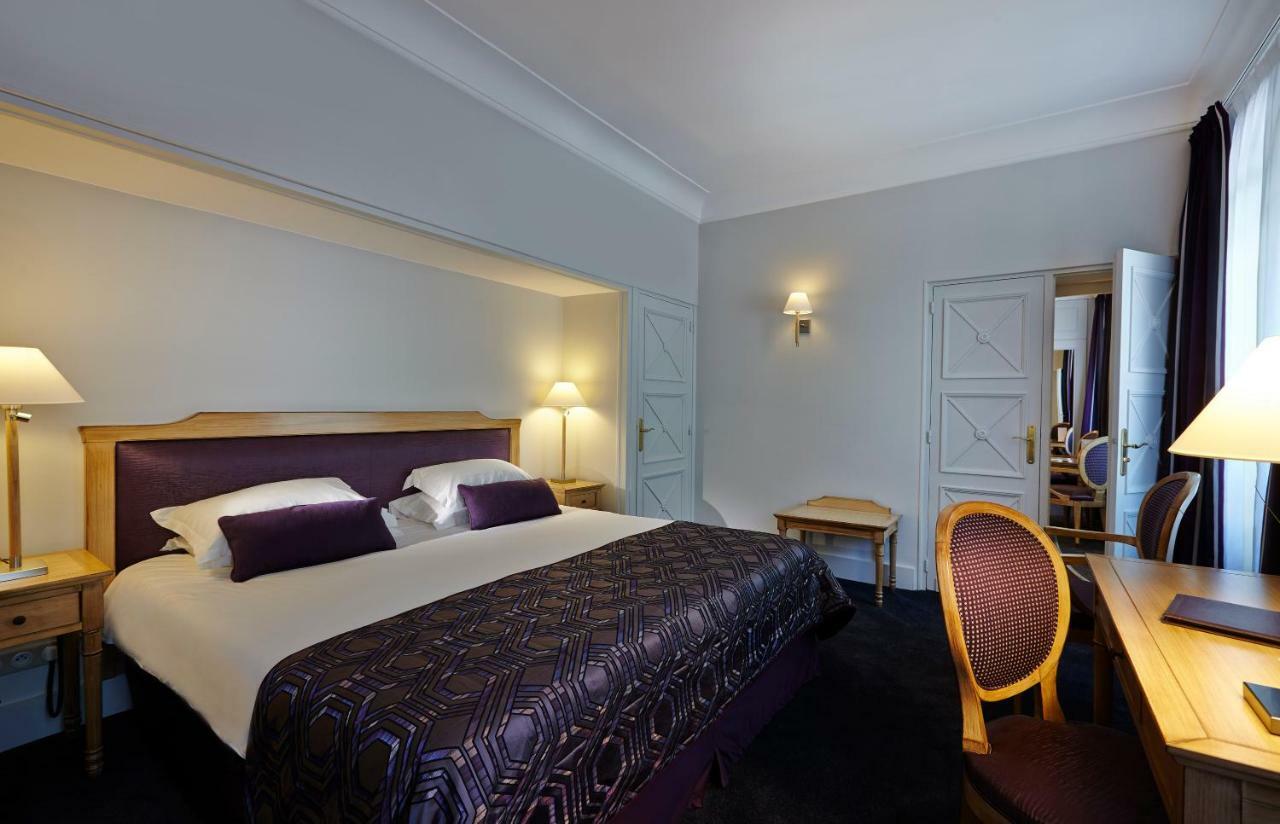 Royal Hotel Paris Champs Elysees Εξωτερικό φωτογραφία
